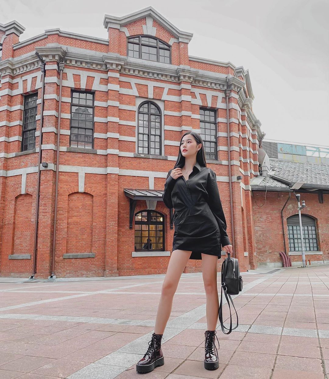 黃金比例天然身形 飄逸長髮誘人長腿駛網友躁動-第1章-图片11