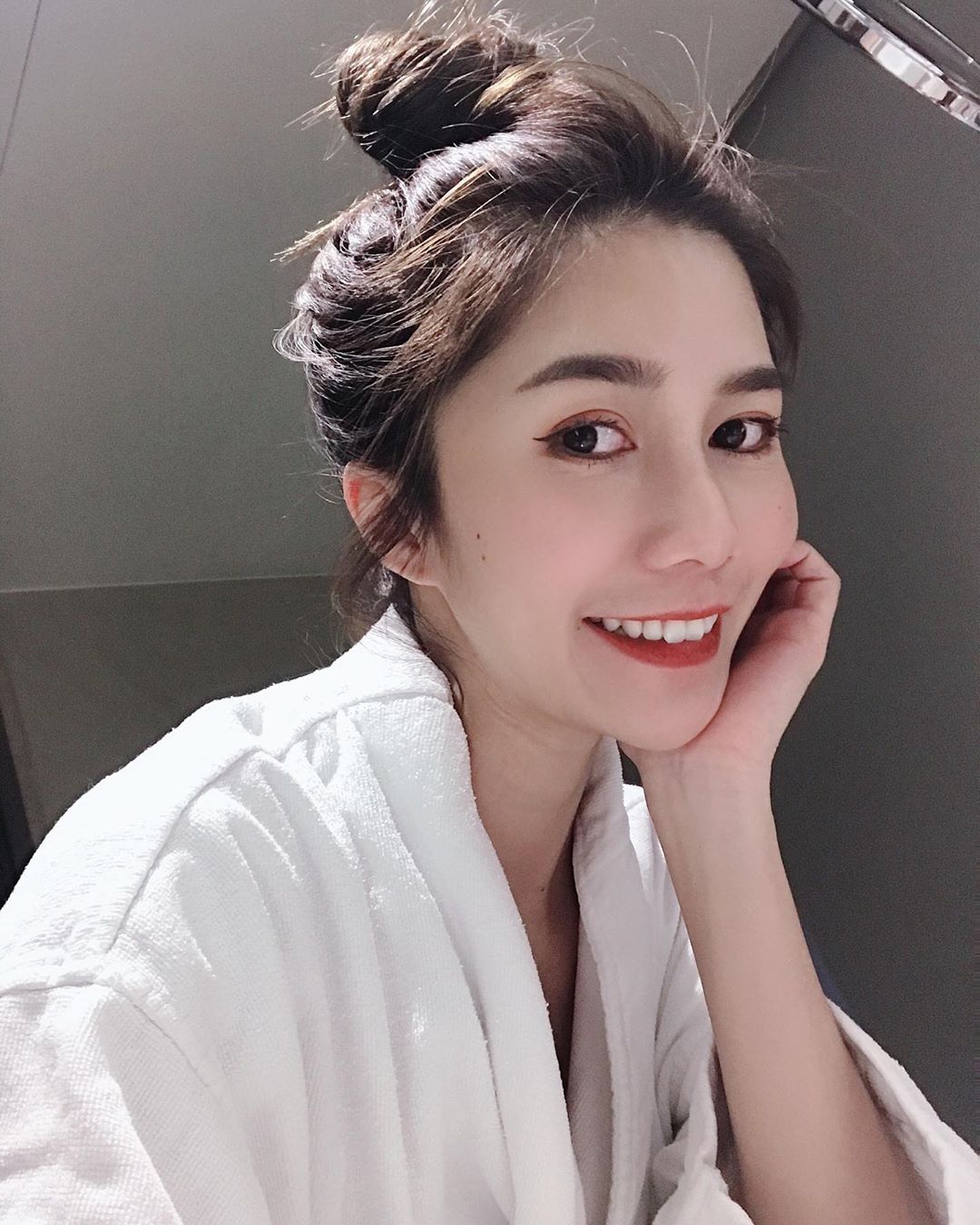 有沒有想過跟我共進一次晚餐 Eunice Zhang-第1章-图片8