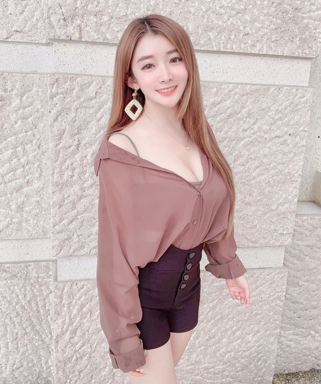 有點像卡通漫畫的眼睛 會閃爍閃爍 小花-第1章-图片5