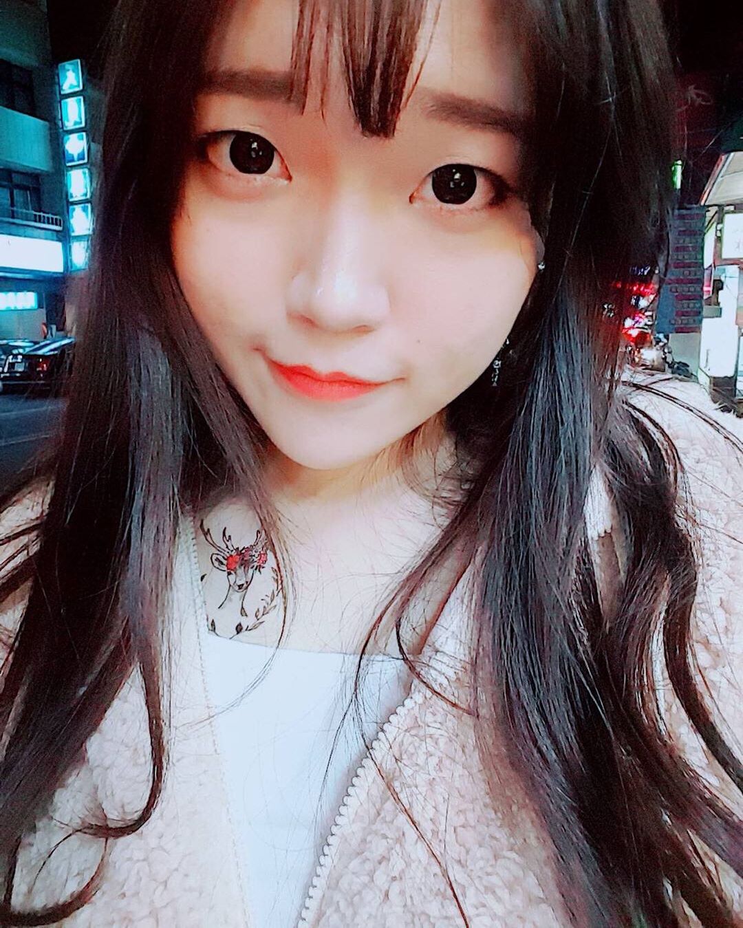 妲妲 火辣長腿襯托出美麗姣好的身材-第1章-图片1
