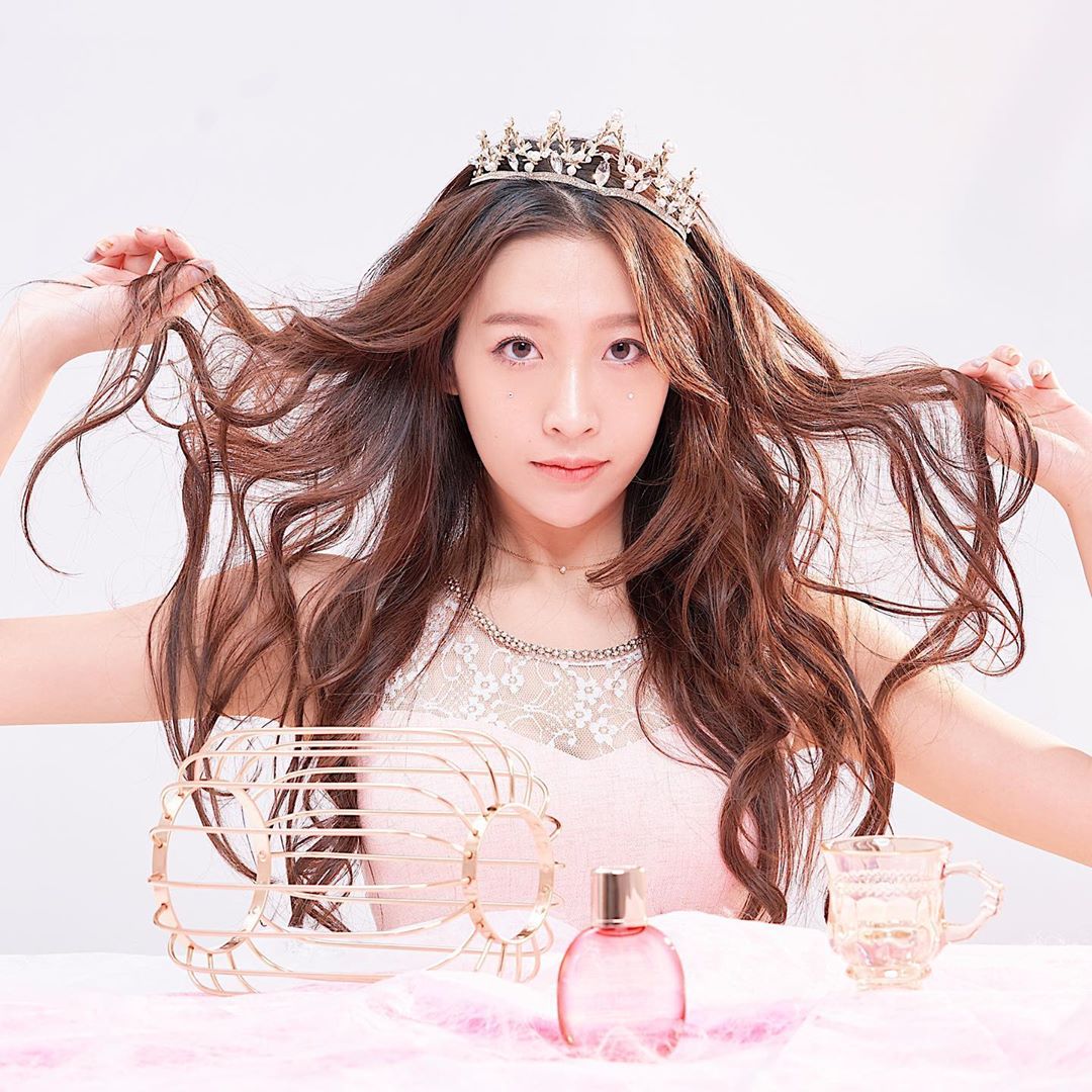江柔璇Lauren 一雙美腿閃耀全場 完美比例讓你看了致敬-第1章-图片5