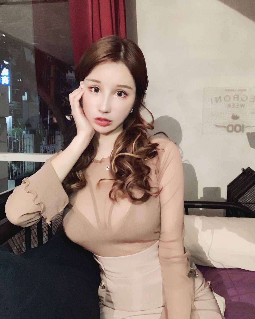 辛尤里 隱藏在衣服底下的大歐派 乳香爆發-第1章-图片6