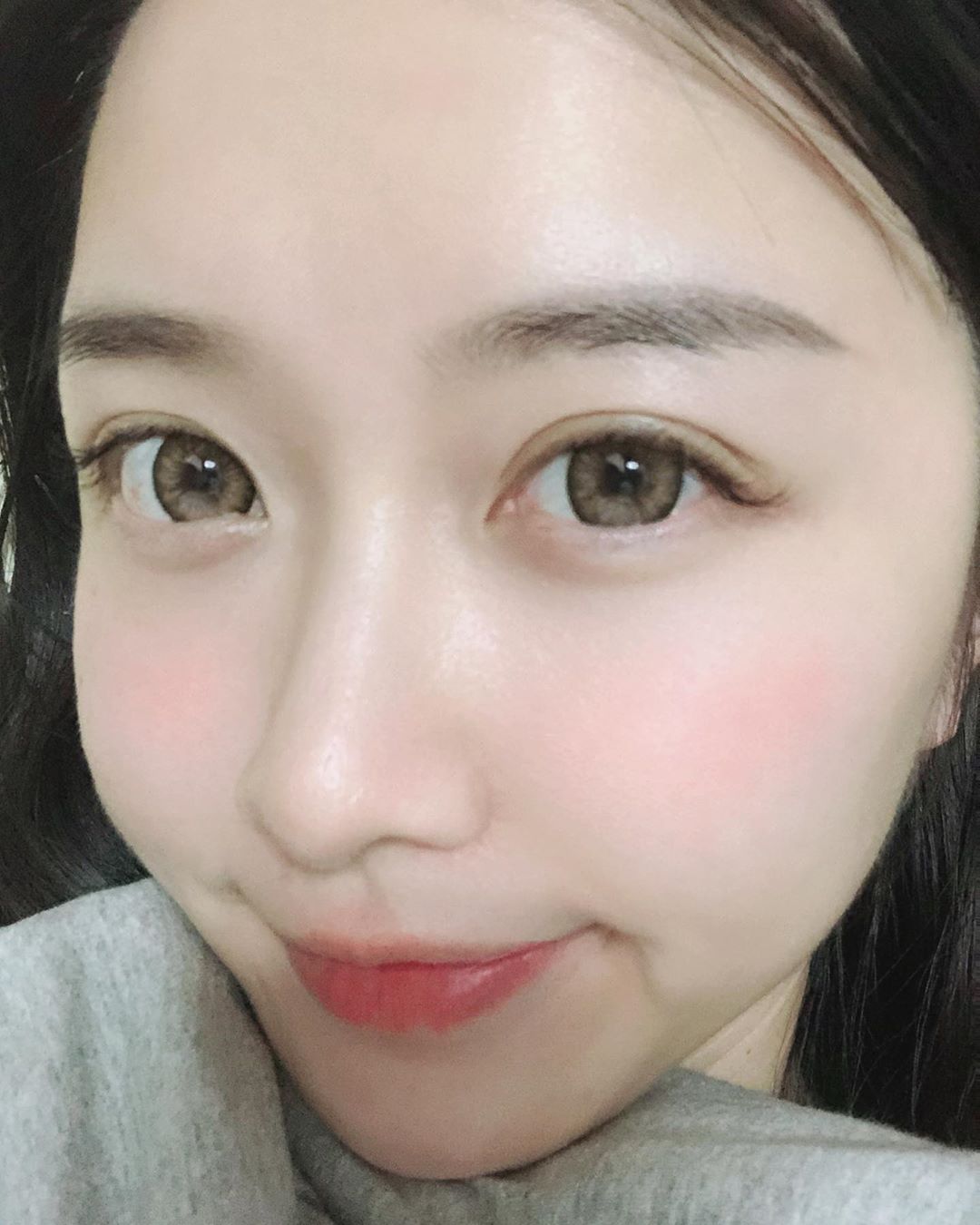 個人覺得小姐姐 不用化妝就已經很美了 辰程-第1章-图片1