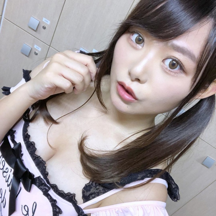 F奶車模「川村那月」，新款寫真集要榨乾你荷包！-第1章-图片11