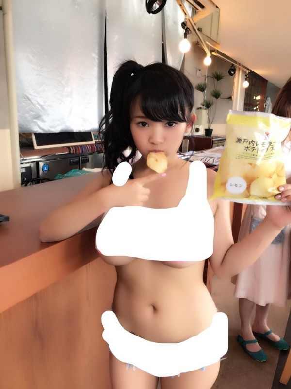 太會「跳」了吧!!這對寫真界最強姊妹花的舞技也是不俗~但所有人眼光都集中在同個地方!-第1章-图片1