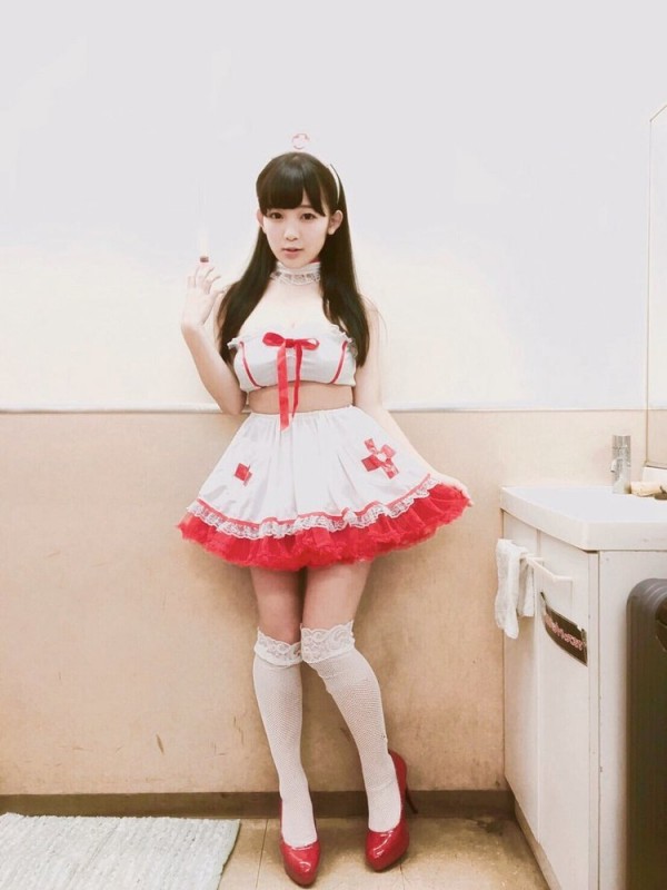 太會「跳」了吧!!這對寫真界最強姊妹花的舞技也是不俗~但所有人眼光都集中在同個地方!-第1章-图片7