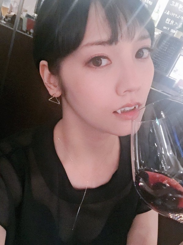 她是曾經被稱作暗黑郭X潔的水菜麗!!在回歸一般人身分之後反而越來越正!!-第1章-图片6