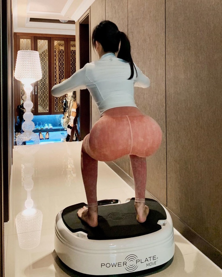 防疫關在家，要不要來個美乳配炸雞？-第1章-图片18