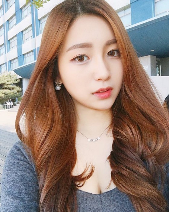 雖然不是明星但肯定很得民心！這位就讀政治系的胸狠正妹..身材已經先違法了吧！-第1章-图片7