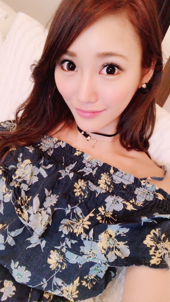 長腿版的明日花?!模特兒等級的長身正妹若菜奈央不管是長腿還是胸器都讓人目不轉睛!!-第1章-图片3