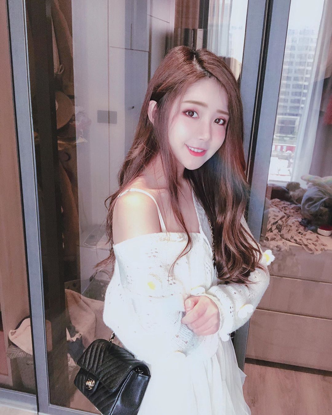 Erika's super sweet smile sweeps up to capture your heart-第1章-图片6