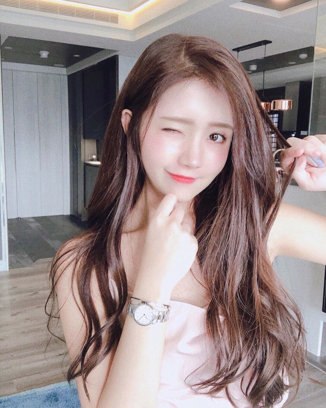 Erika's super sweet smile sweeps up to capture your heart-第1章-图片10