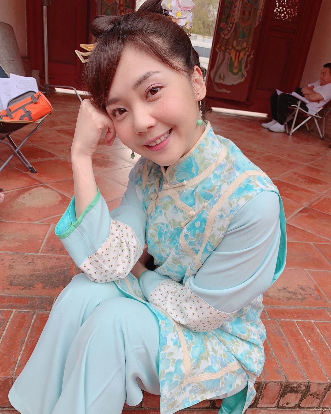 The beautiful face of the yellow ring was overturned for a second by electric dizziness.-第1章-图片7
