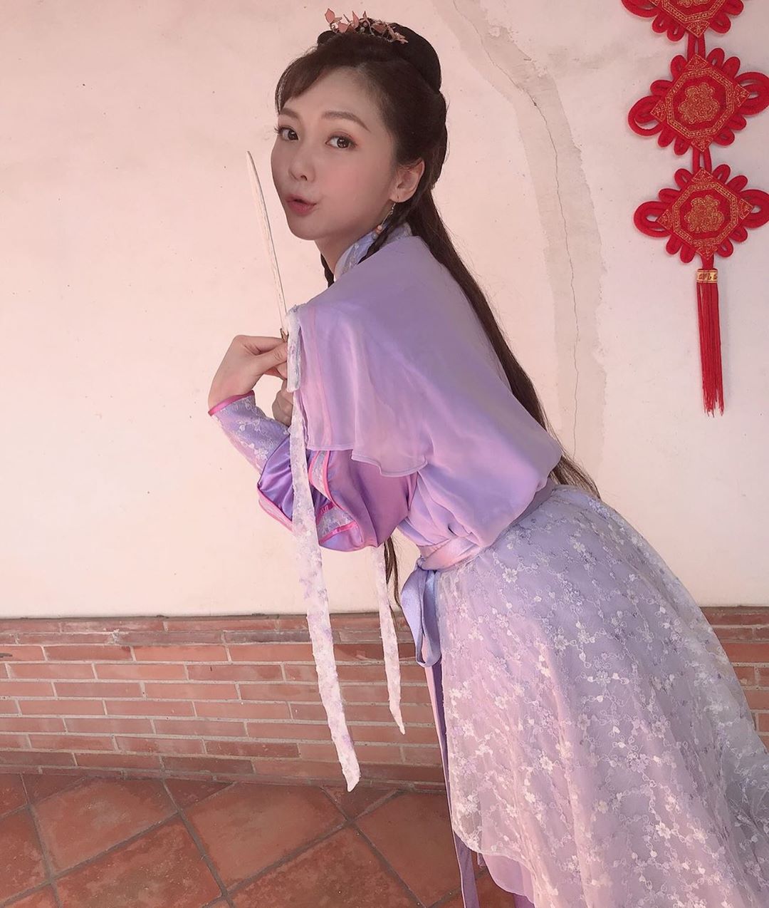 The beautiful face of the yellow ring was overturned for a second by electric dizziness.-第1章-图片16