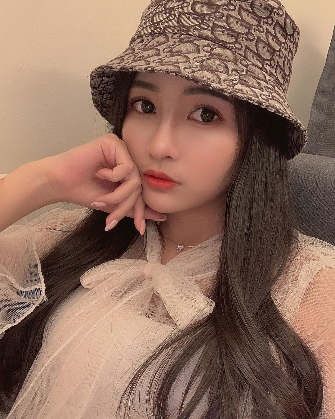 Momo is a thin and ugly body: nose blood.-第1章-图片20