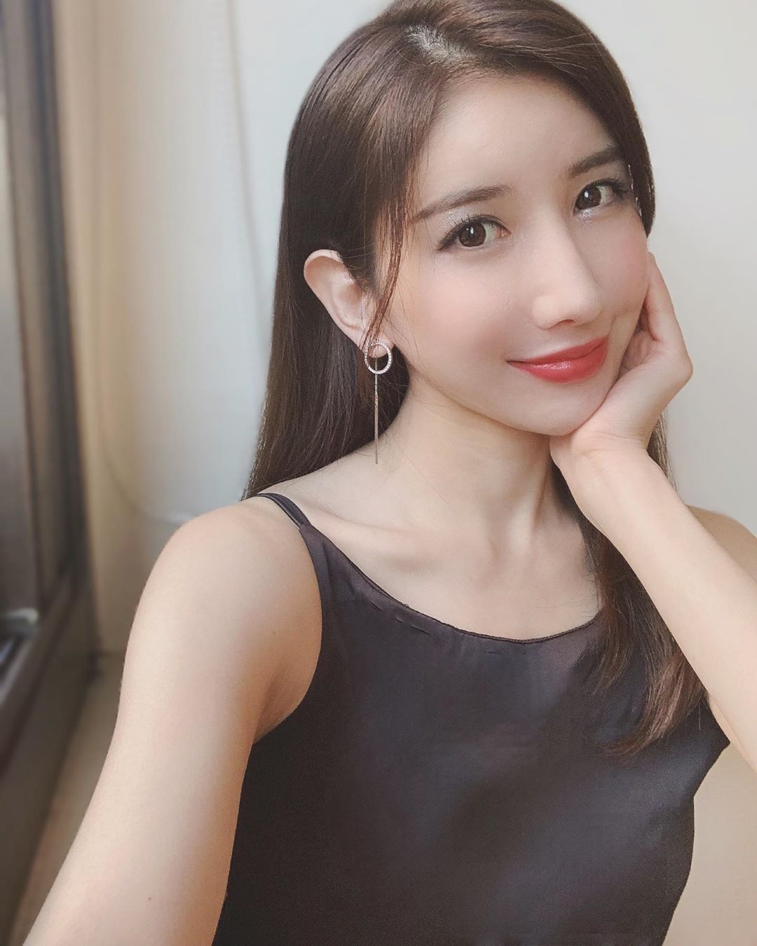 街頭驚見「超兇口罩正妹」…真面目曝光是亞里沙！-第1章-图片2