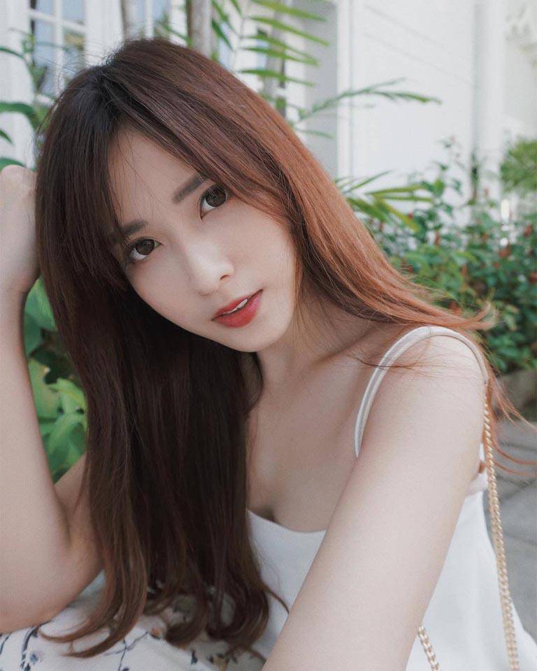 Jovin Chan 大馬白皙美女 性感嘴唇好撫媚