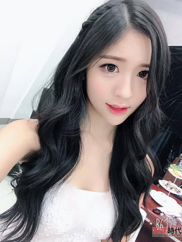 張安琪 Chong Anqi 兇兇極品網美無辜眼神秒殺網友-第1章-图片2