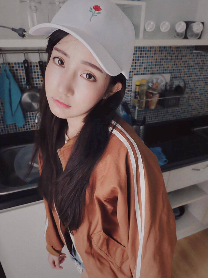 泰國美女 Thanyarat 憂愁美感好令人疼惜-第1章-图片1