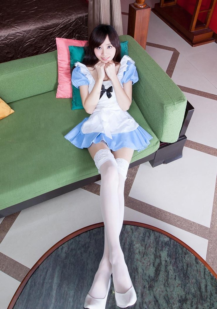 台灣腿模美女藍白女僕裝統一誘惑性感圖片-第1章-图片5