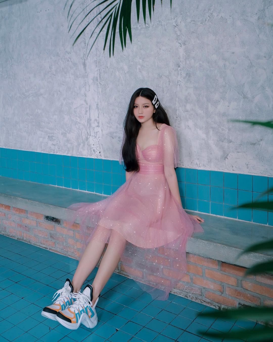 越南網紅被網友直呼顏值太逆天-第1章-图片5