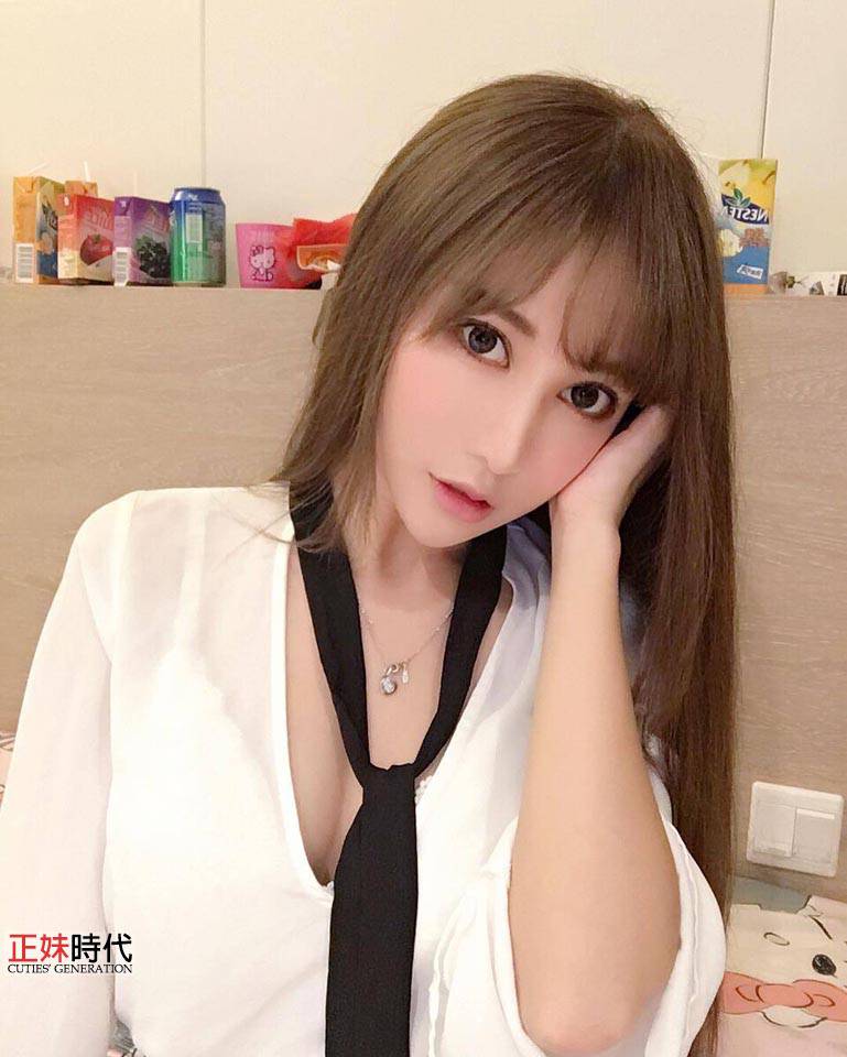Umie 超萌香港正妹 真的好像洋娃娃喔-第1章-图片6
