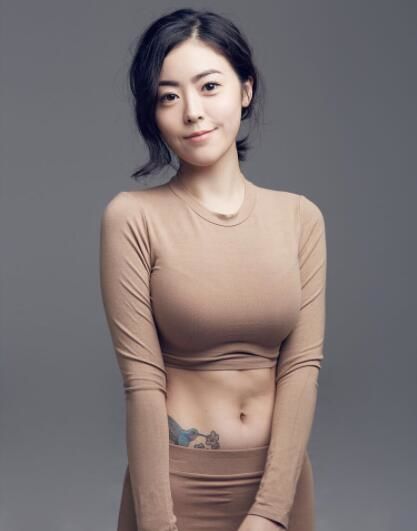 超火辣刺青師連包緊緊都「兩大包」...私照果然讓人不敢直視：尺度太大了啦！～Ranji-第1章-图片9