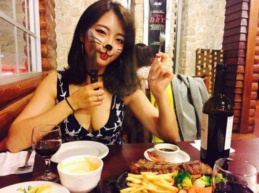 最美士官長！現在的女軍官都這麼騷嗎...私照大露飽滿「W奶」鄉民備好衛生紙：準備清槍-第1章-图片17