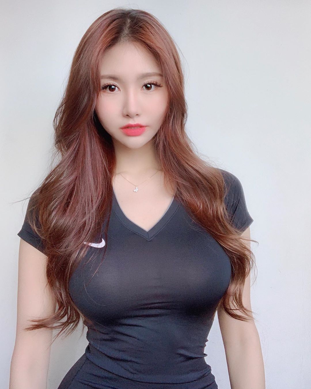 《運動背心女韓妹》韓國健身正妹那個腹肌好正點-第1章-图片5