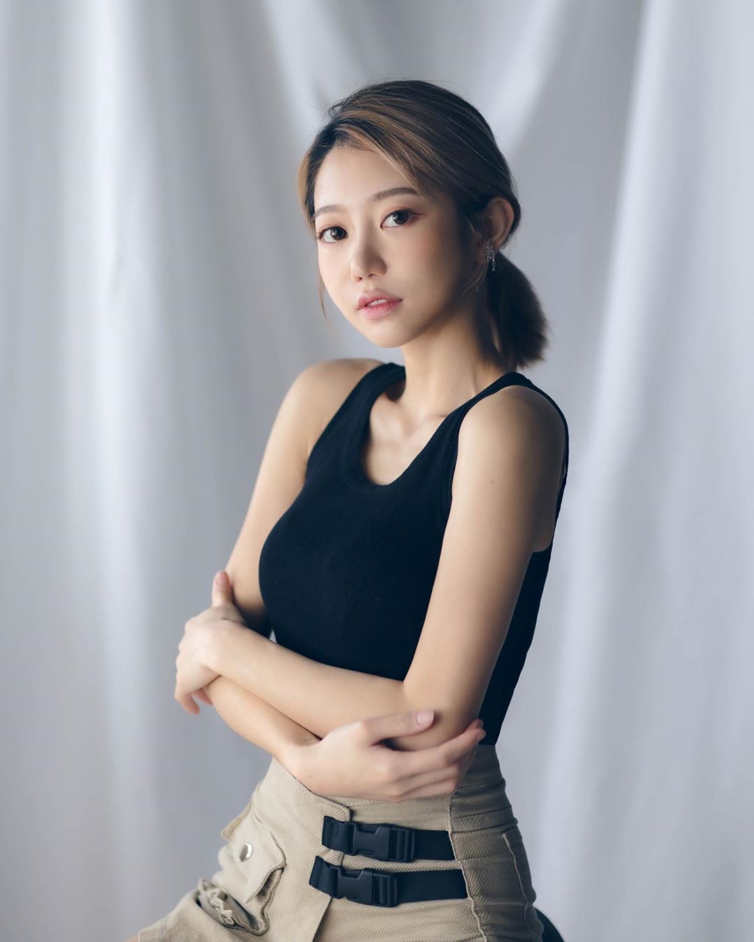 專業「正妹刺青師」化身爆乳小護士！工作中低胸大露「白皙嫩奶」太火辣！-第1章-图片10