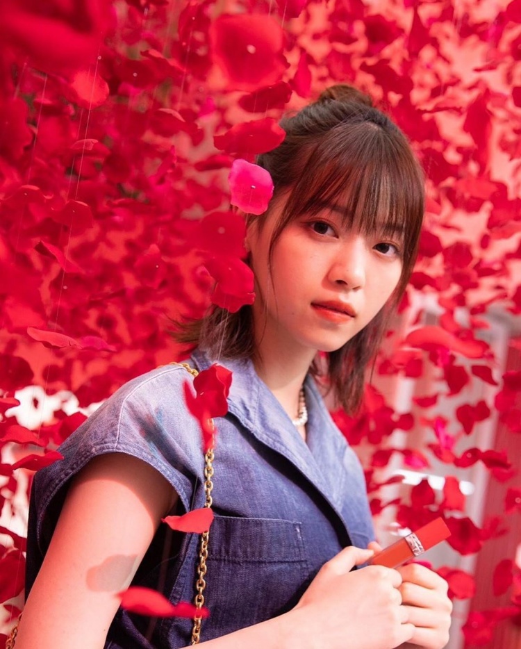 這位法律系學霸竟然撞臉西野七瀨？-第1章-图片1