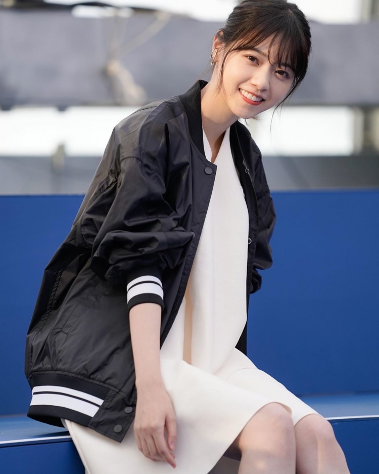 這位法律系學霸竟然撞臉西野七瀨？-第1章-图片2