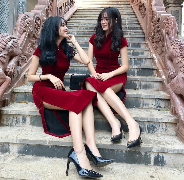 越南正妹穿高衩旗袍 開到臀部若隱若現-第1章-图片4