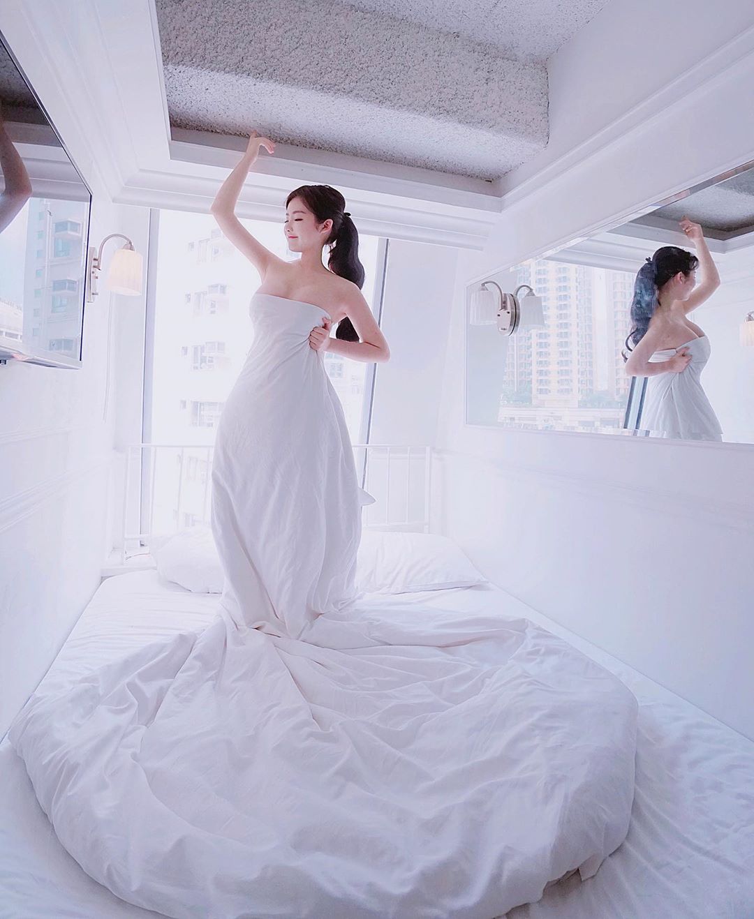 超正空姐Albee掉雙球！巨無霸身材引暴動-第1章-图片5