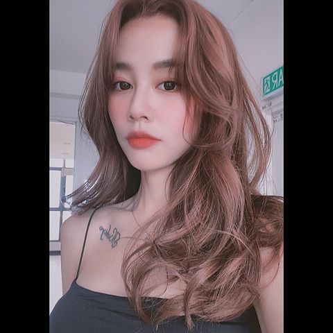 大馬新女神一Michiyo Ho 何戀慈-第1章-图片1