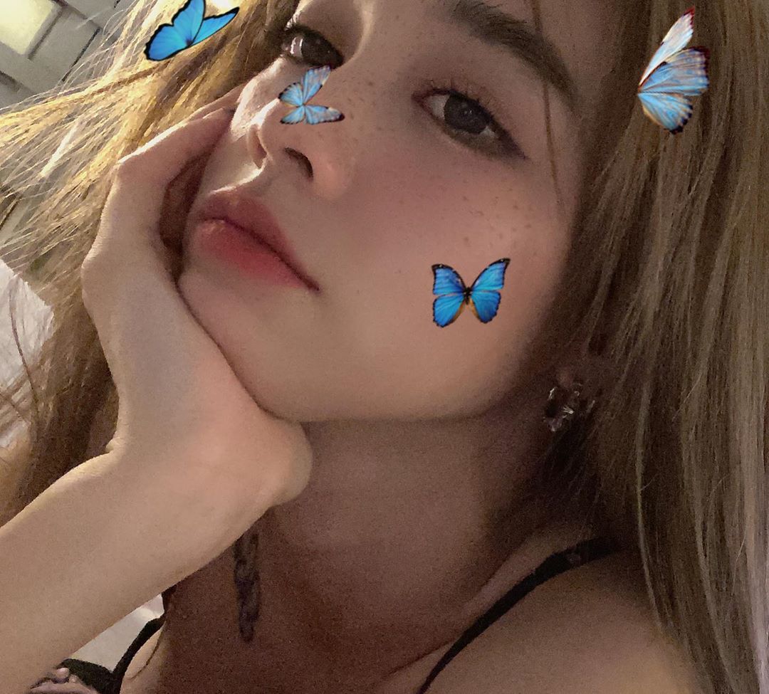 大馬新女神一Michiyo Ho 何戀慈-第1章-图片8