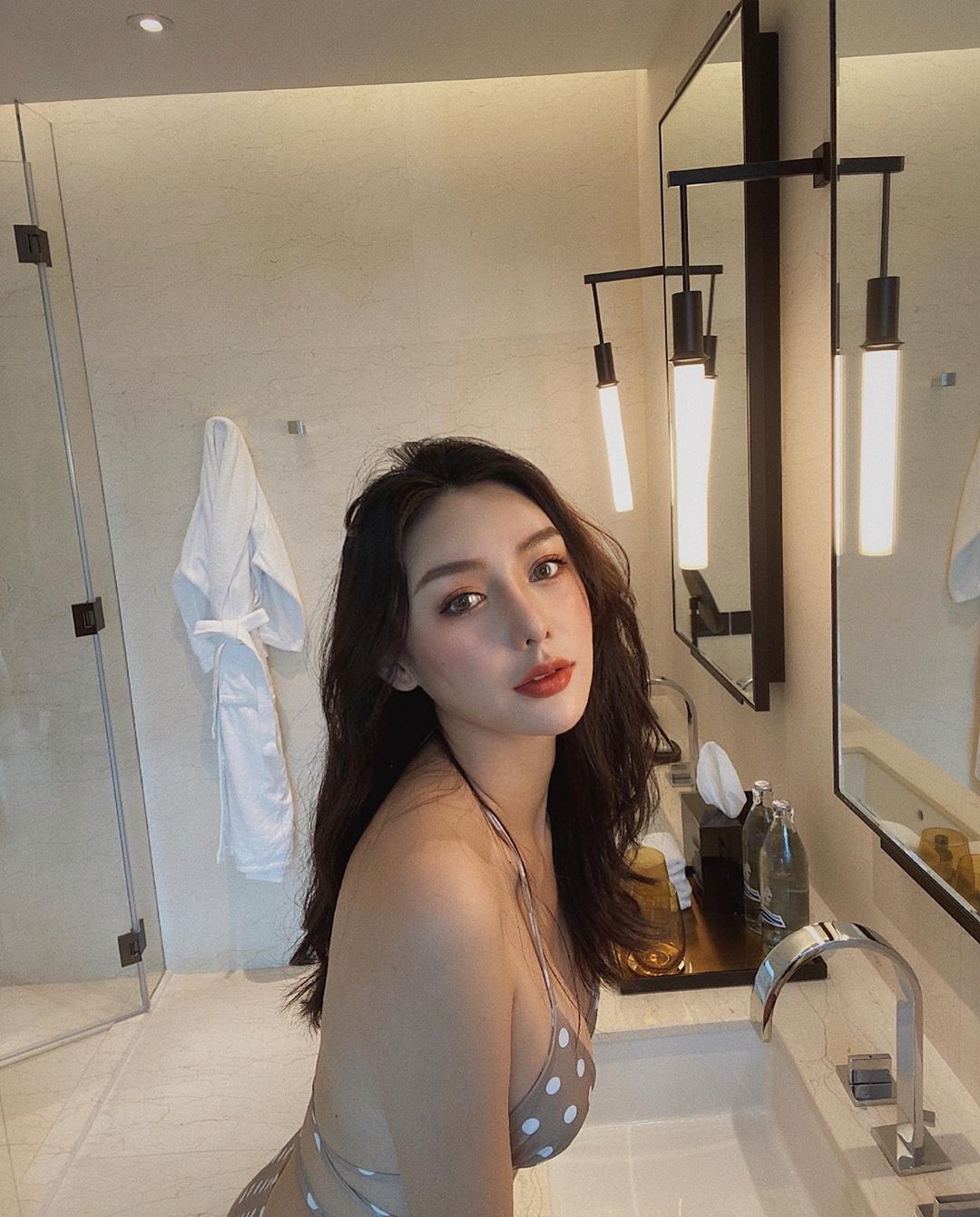 加拿大版「昆淩+ Angelababy 成熟體」還會駱駝蹄-第1章-图片12