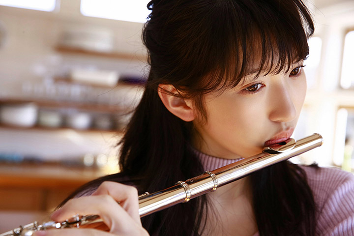 日比美思演出《3年A班》後以高身長雪白美乳繼續吸關注-第1章-图片27