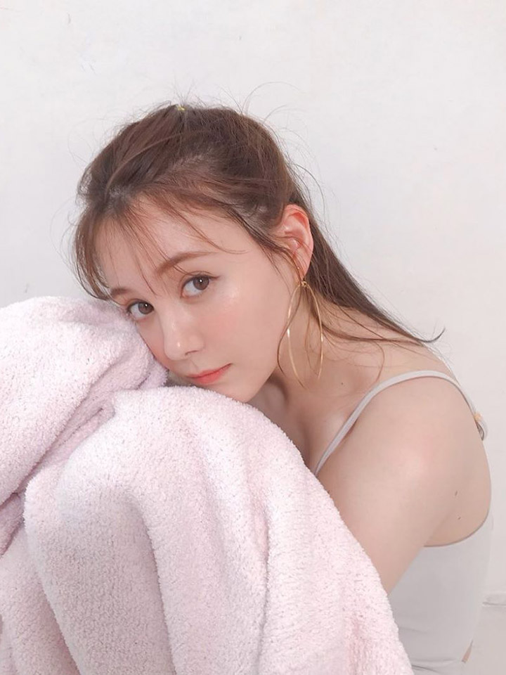 特林德爾玲奈日劇演出中以性感寫真展示混血美貌一流身材-第1章-图片28