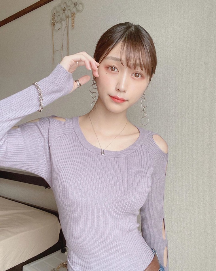 才22歲的正妹成衣業者！-第1章-图片5