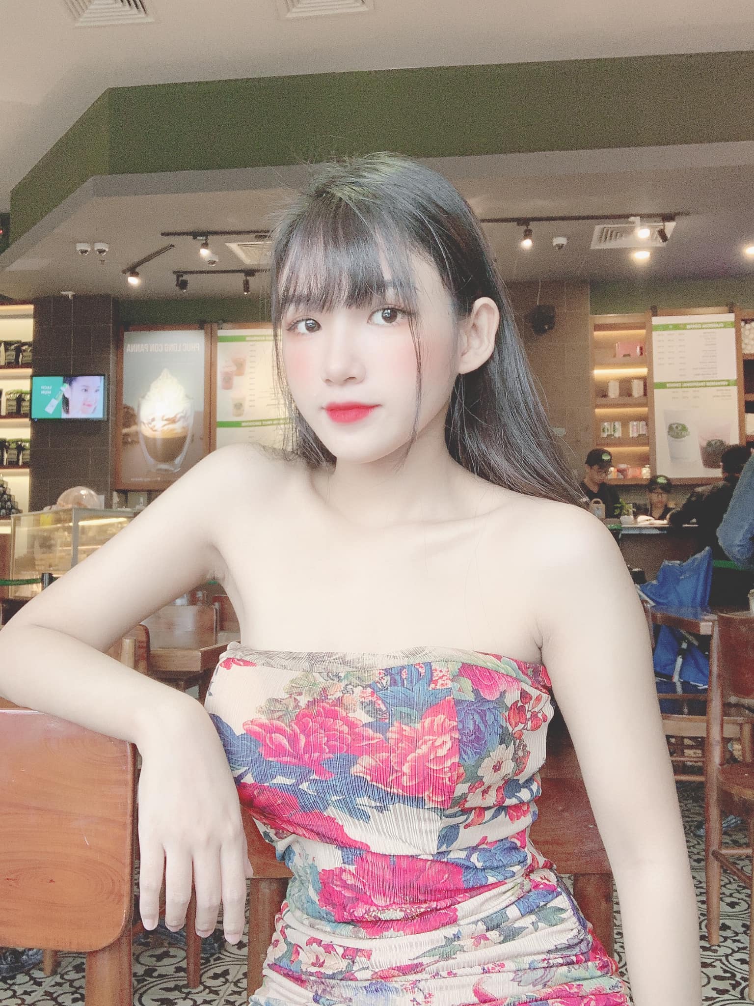 越南眼鏡妻 anne 性感秘書 LOOK 凸顯知性美-第1章-图片4