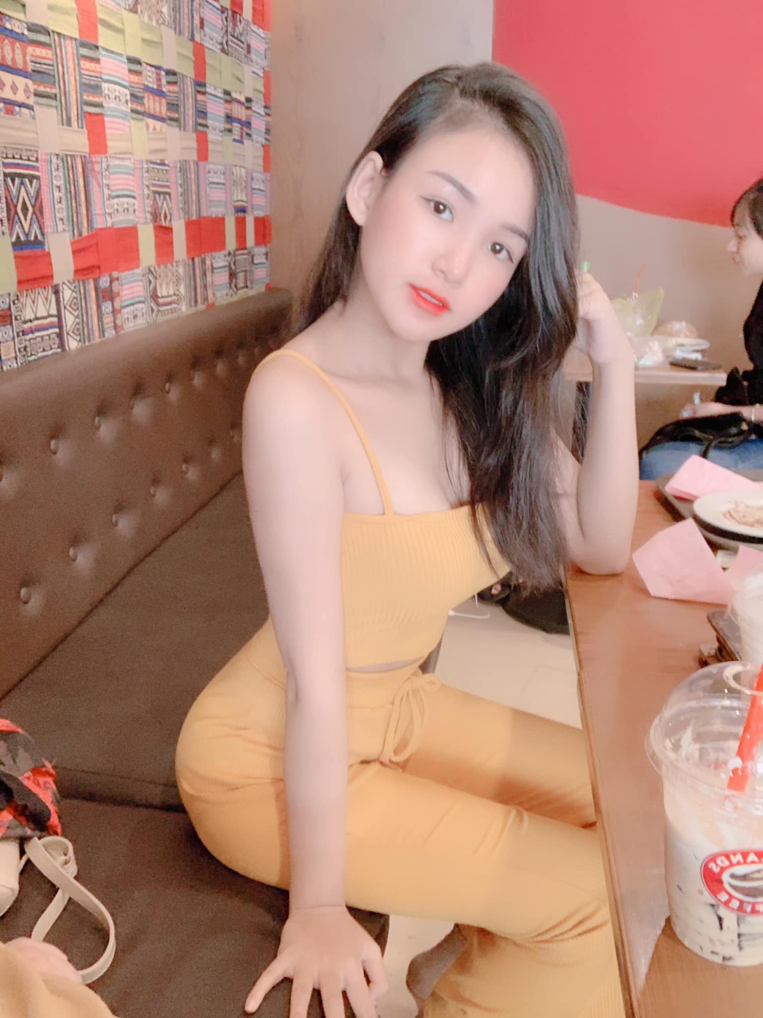 越南眼鏡妻 anne 性感秘書 LOOK 凸顯知性美-第1章-图片7