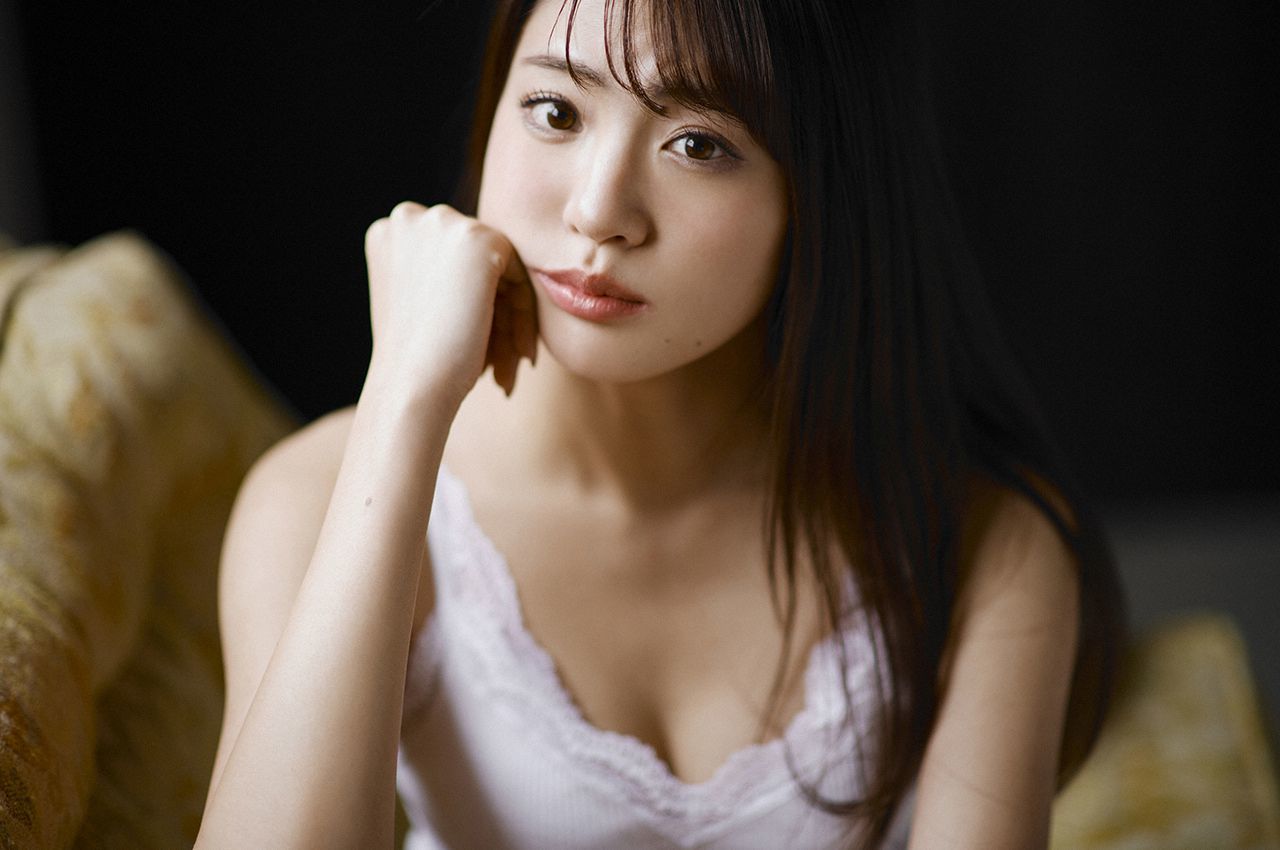 志田友美 號稱日本偶像界第一美腿-第1章-图片15