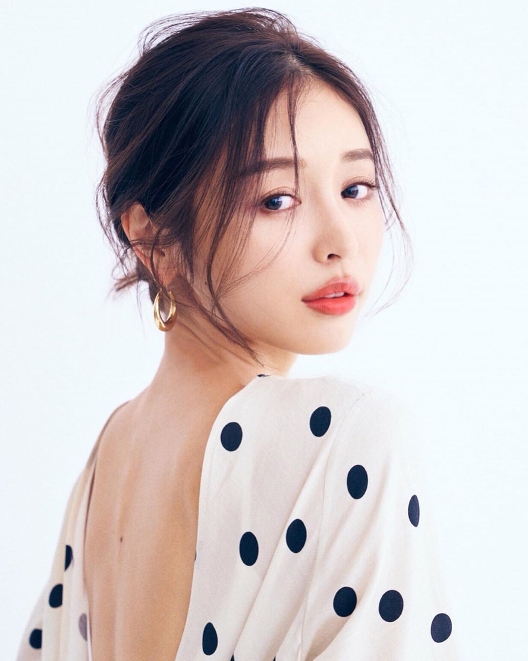 加治瞳 最美腰臀女歌手解放性感...火辣程度破表-第1章-图片19