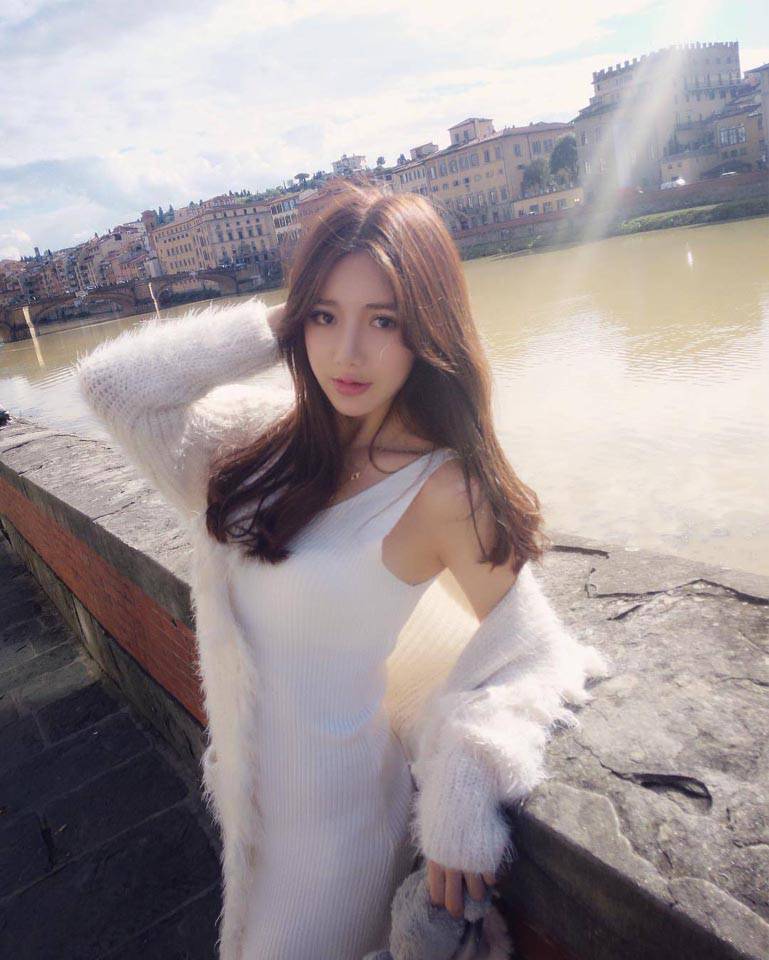 王雪兒 網路時尚女神「 這臉蛋 這身材 真可以！」-第1章-图片8