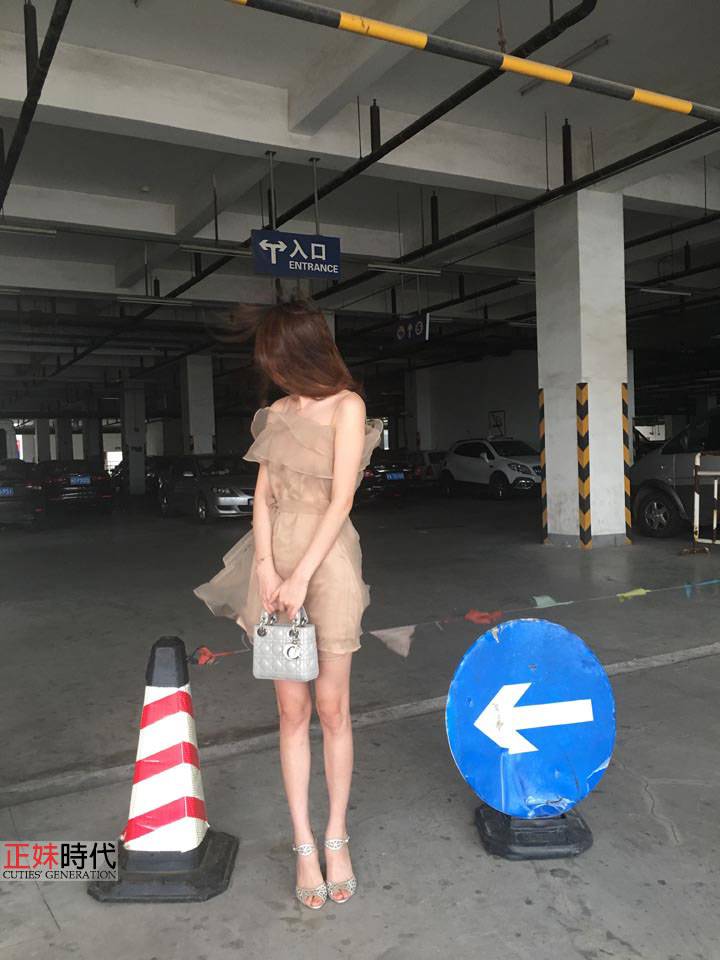 周二珂 「電競田馥甄」超人氣網紅主播 歌聲太好聽了-第1章-图片1