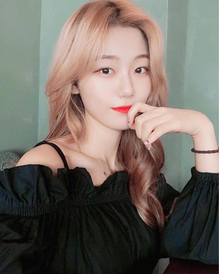 南韓直播正妹 빛베리 Berry「霸氣身材」嚇翻網友！-第1章-图片5