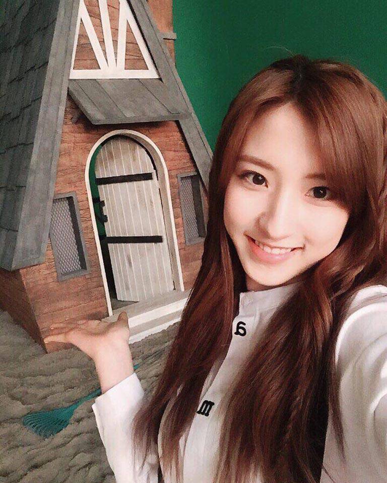 恩熙 EunSeo 超美WJSN形象團員 太甜啦-第1章-图片1