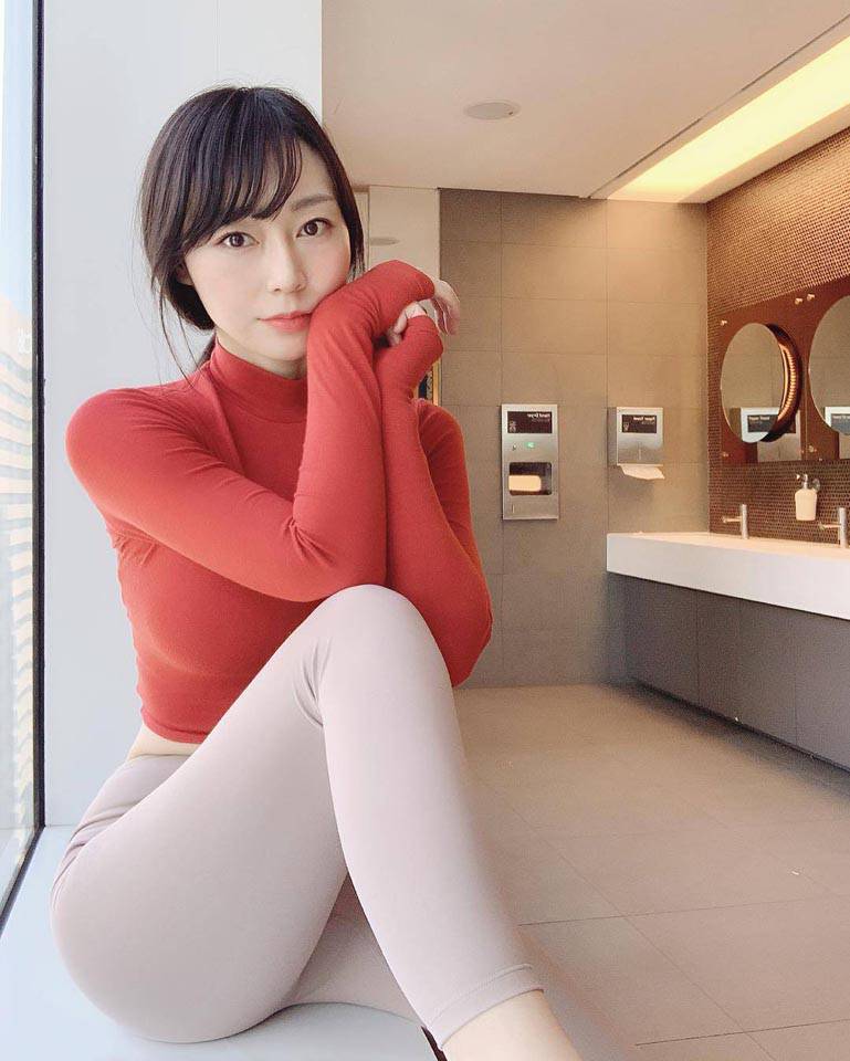 Rubi Woo 韓國氣質美女白皙肌膚真是吹彈可破-第1章-图片13