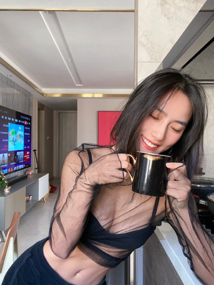 甜系健身美女「陳暖央」用甜美笑容與完美身材融化你的心！-第1章-图片10